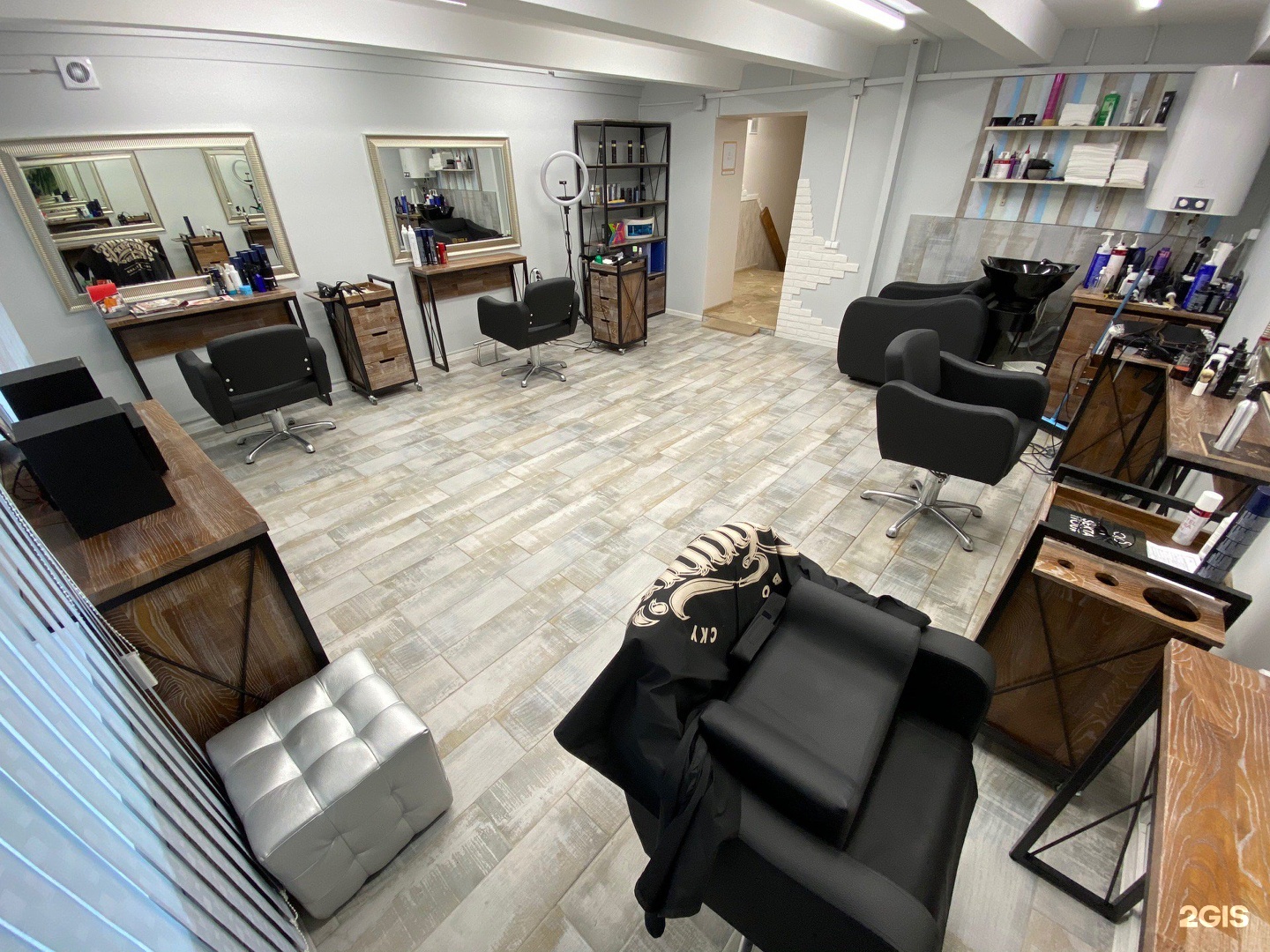 Цех красоты текстильщики. Салон красоты цех войковская. Заводы москвы красота. Завод красоты цех. Цех салон красоты.