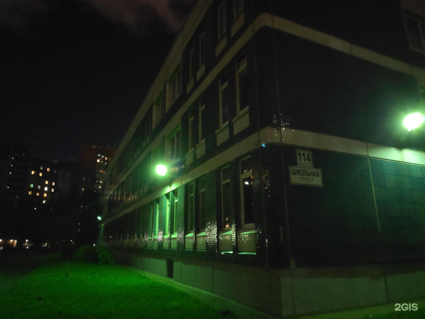 Гимназия 74 санкт-петербург. Школьная 114 к 2. Санкт петербург школьная 114. Школа 114 гимназия питер. Поликлиника 114 приморского района спб.