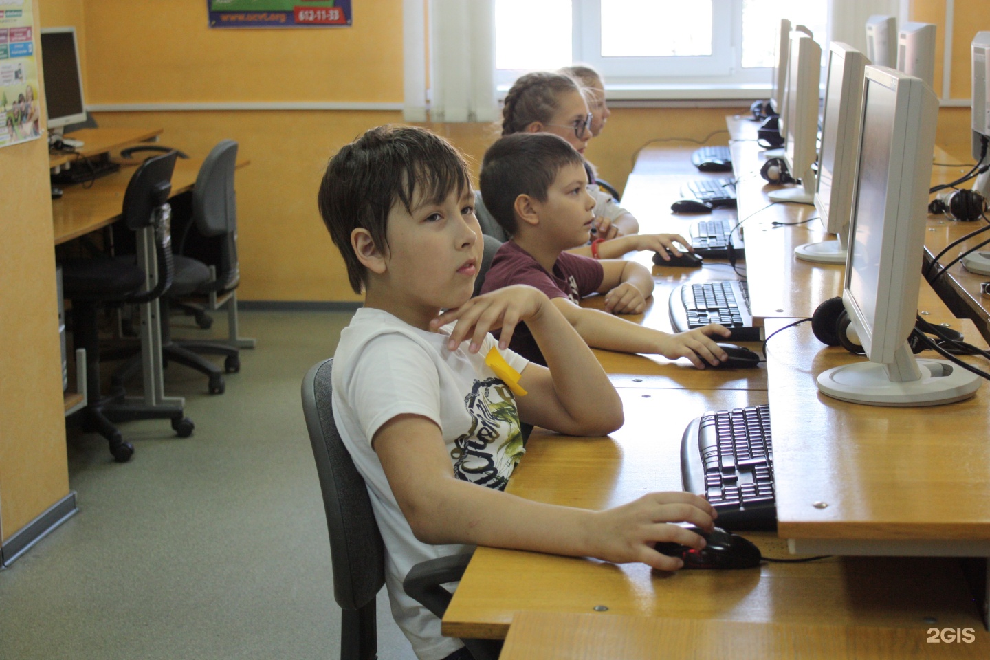 Учебный центр на культуры 31. Vocational Training Center. Компьютерные курсы для начинающих в СПБ В Калининском районе.