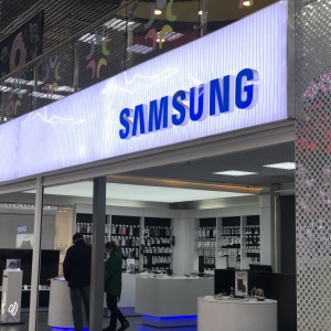 Фото от владельца Samsung, сеть фирменных магазинов