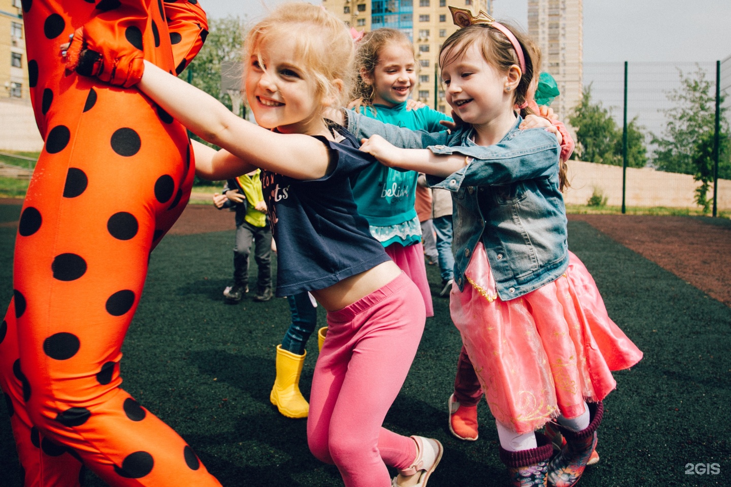 Включи кидс. ანბანელა "super Kids".