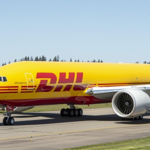 Фото от владельца DHL Express, международная транспортная компания