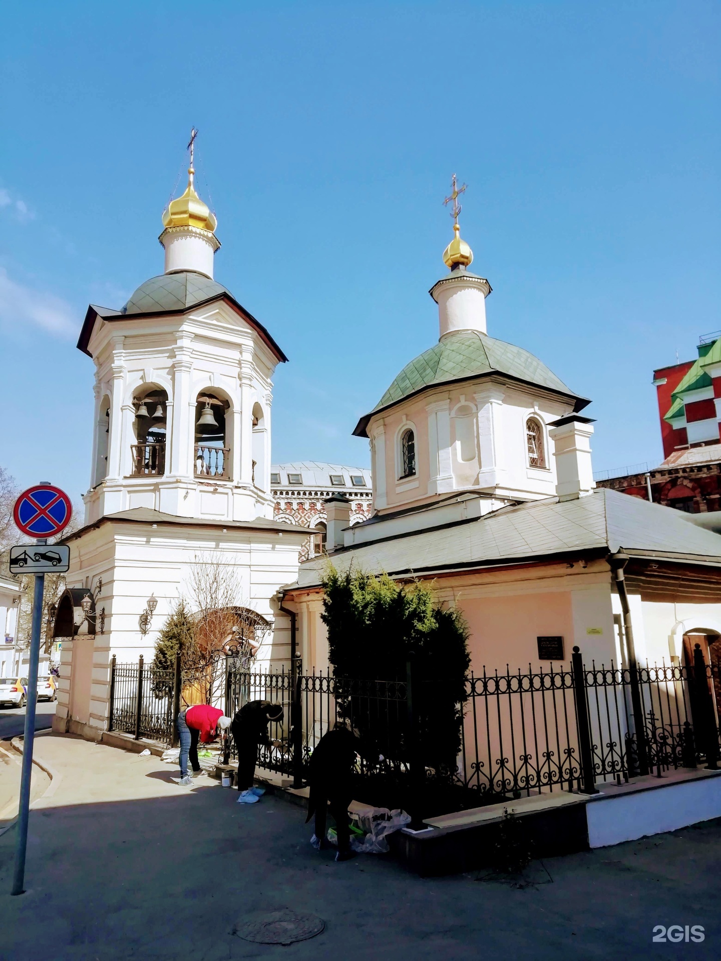 Храм преподобного сергия радонежского в крапивниках. Храм прп.Сергия в Новочеркасске. Крапивенский Троицкий монастырь. Церковь Крапивенский переулок 4 крест.