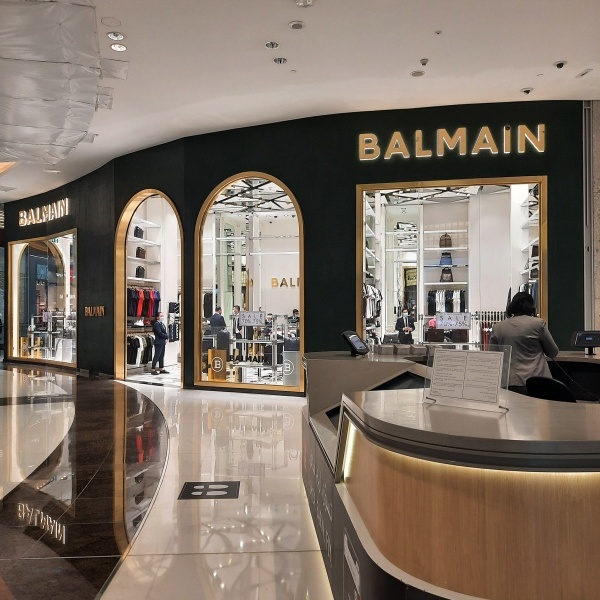 Balmain Paris, clothing shop, The Dubai Mall, 3, Mohammed Rashid Boulevard, Dubai — 2GIS