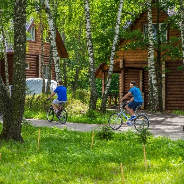 Деревня судаково. Атлас парк отель туалет фото. Атлас парк-отель 92 д Судаково отзывы деревянный домик.