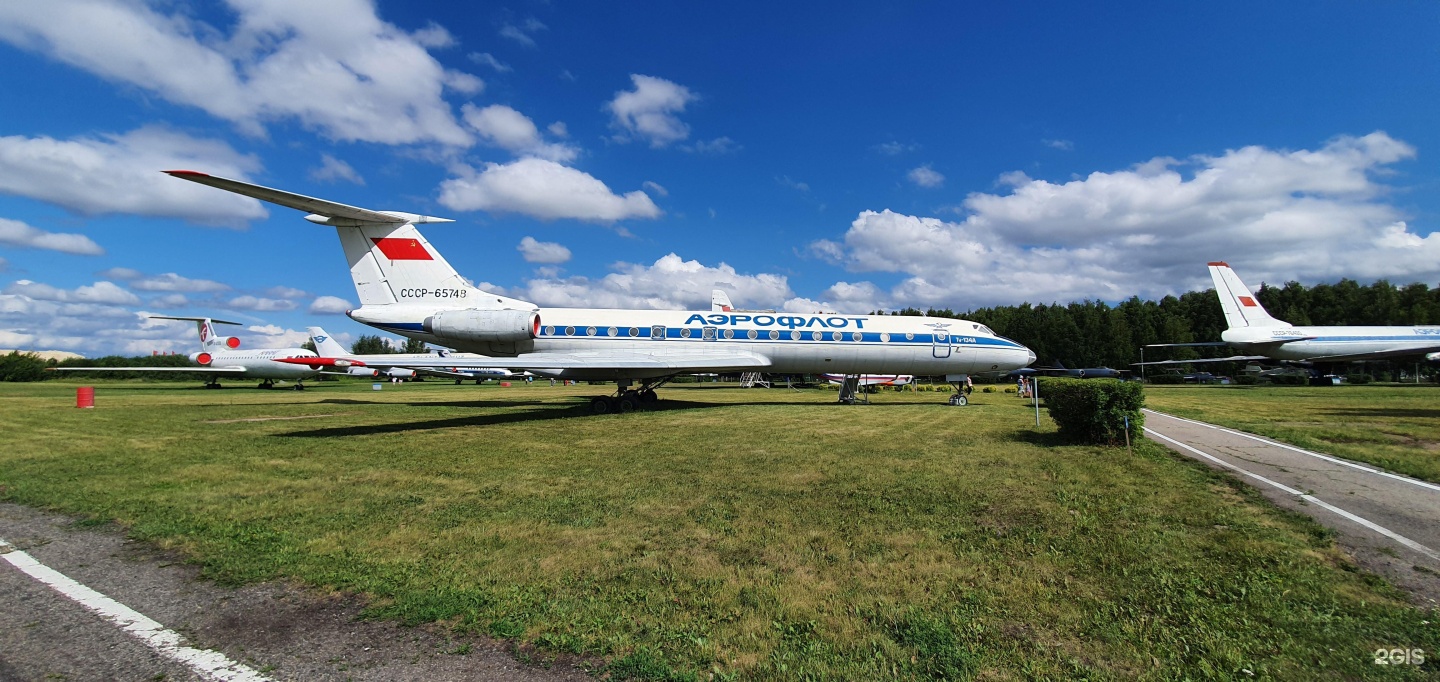 Музей гражданской авиации Ульяновск. Головной отраслевой музей истории гражданской авиации. Музей гражданской авиации Ульяновск л-410. Ульяновск музей гражданской авиации ми 2.