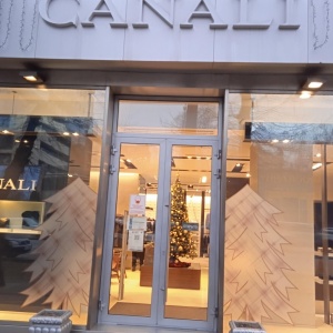 Фото от владельца CANALI, магазин мужской одежды и аксессуаров