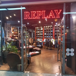 Фото от владельца Replay, магазин одежды и обуви