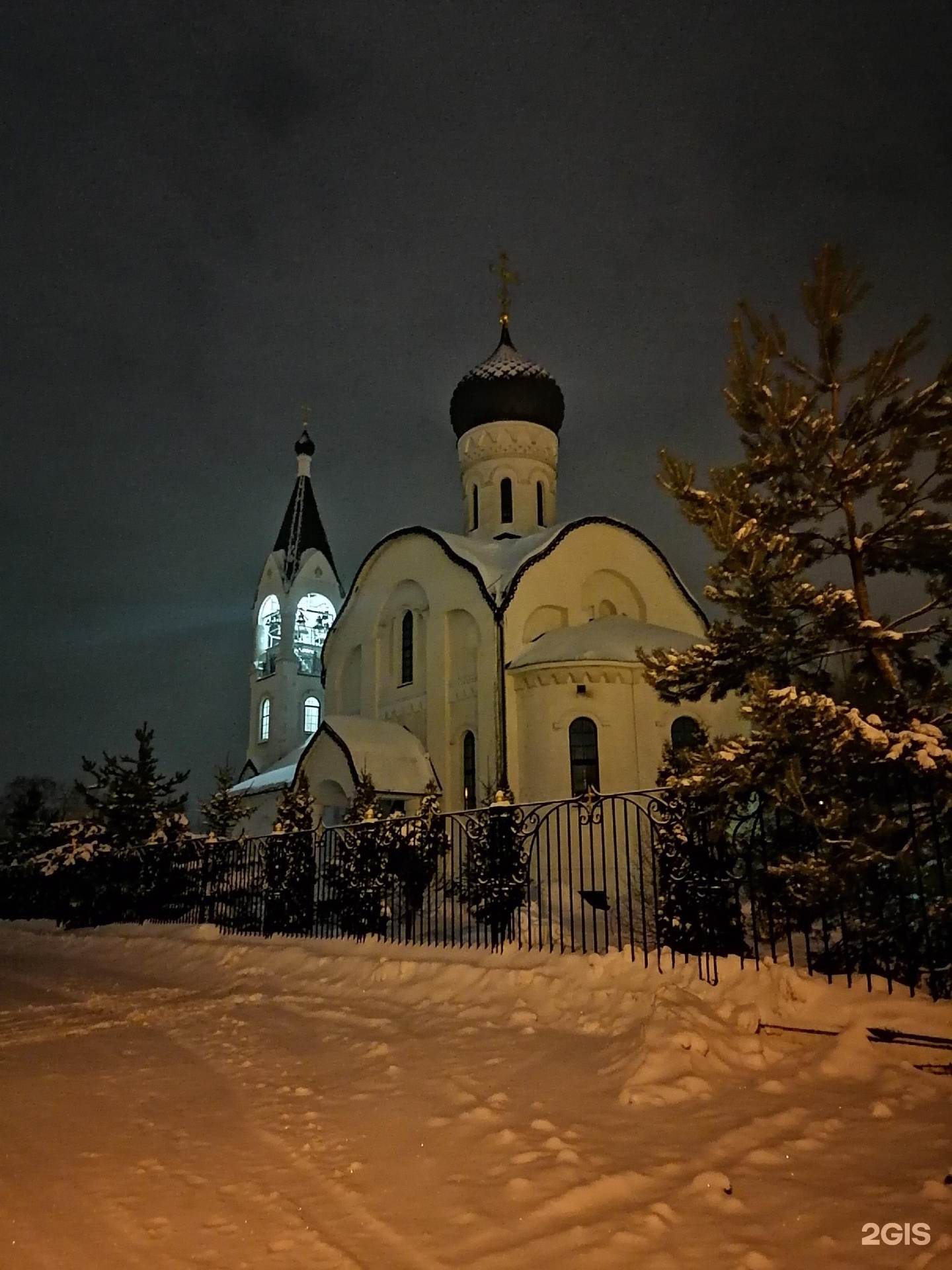 Толстопальцево храм воскресения. Толстопальцево храм воскресения. Поселок толстопальцево. Храм воскресения христова в посёлке толстопальцевовнуково. Храм покровский внуково.