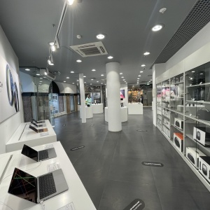 Фото от владельца re:Store, магазин компьютерной и мобильной техники