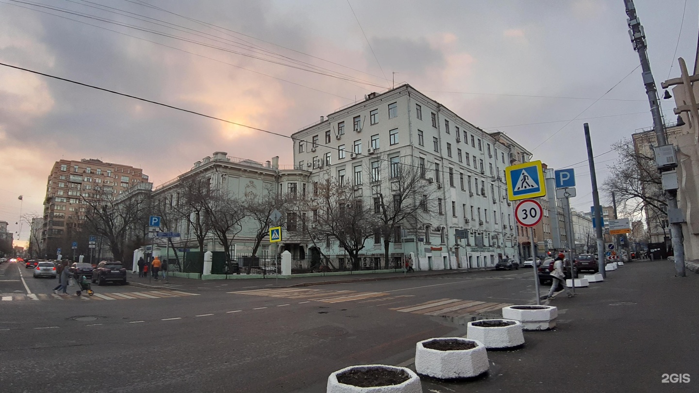 Бурденко 1 й переулок тверской ямской. Москва 1 Тверской Ямской переулок 13/5 Бурденко. 1-Й Тверской-Ямской переулок с квадрокоптера. Бурденко 1-й Тверской-Ямской пер старые фото.