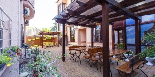 Геленджик: Гостевой дом Варвара