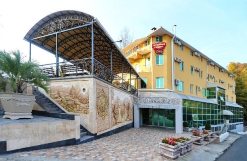 с. Сергей-Поле: Отель Гранд Каньон