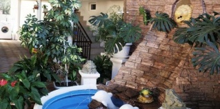 Лоо: Гостевой дом Галина