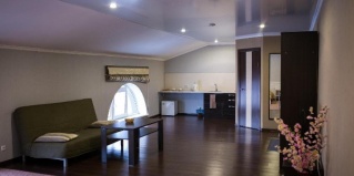 Октябрьский: Отель Акият