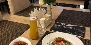 Саратов: Отель Lotus