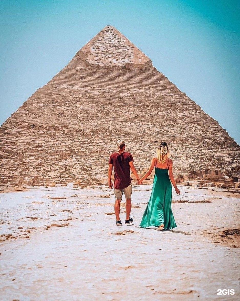 Фото туристов с пирамидами египет