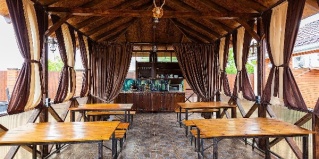 Морозовский: Гостевой дом Ясенская коса-Азовская краса