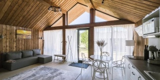 Лебедки: Коттедж BarnHouse
