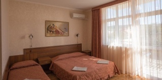 Дивноморское: Отель Атриум