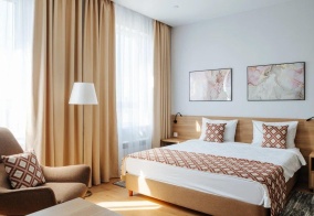 Отель Discovery в Москве