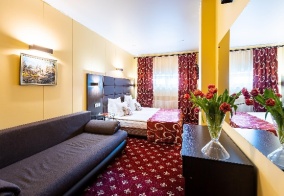 Мини-отель Jenavi Club Hotel в Санкт-Петербурге