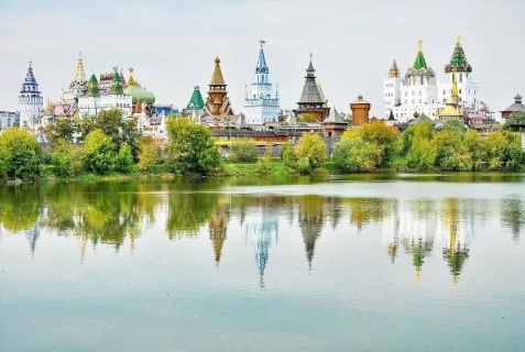 Москва: Отель Максима Заря