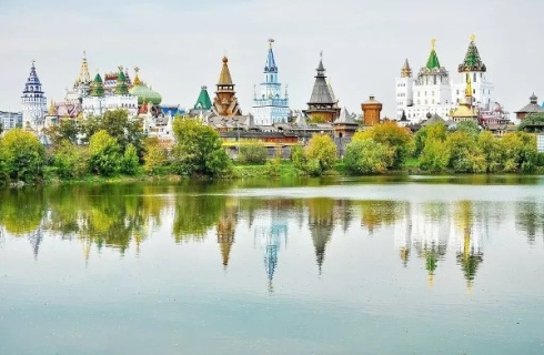 Москва: Отель Максима Заря