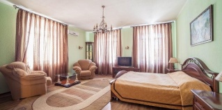 Курган: Отель Family