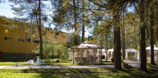 Боковая: Отель Светлояр