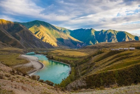 Инегень: Глэмпинг Выше гор Инегень