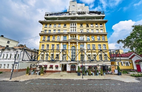 Москва: Отель Mandarin Hotels Group