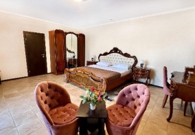 Отель Замок в Пересыпь