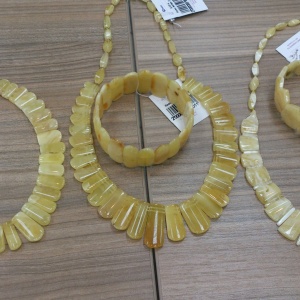 Фото от владельца RUSPEARLS, оптовая фирма по продаже бус и браслетов из янтаря, жемчуга и кварца