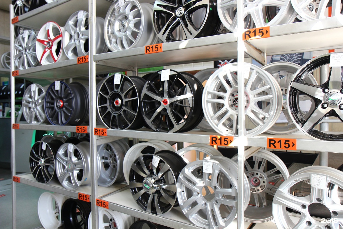 Резина 285/45 r22 на диске 22 ширина 10. Цеховая 58 барнаул авторазбор. Бери колеса 22 барнаул каталог. Шины в нижнем тагиле. Шинный центр 13 саранск каталог диски литые.