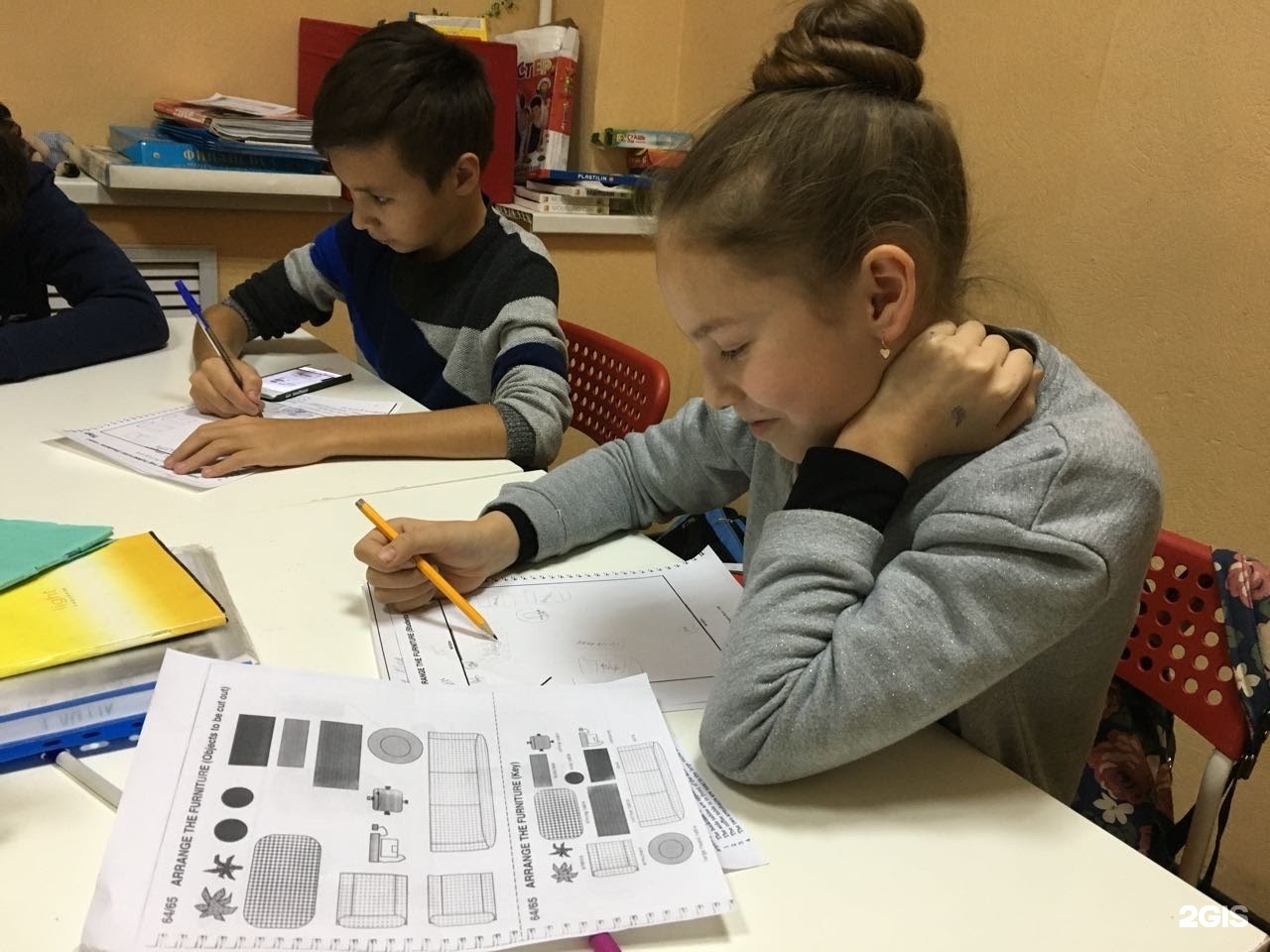 Russian speak school. Школа иностранных языков Чусовой. Бизнес школа Уфа. Ел скул Уфа. Нелли английский язык Уфа школа 51.