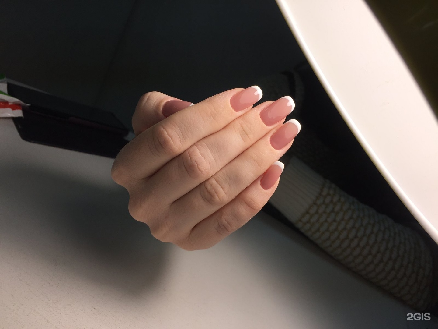 Мастер маникюра омск. Max Studio Омск ногти. Студия сорока Омск ногтей. Smart Lab маникюр.