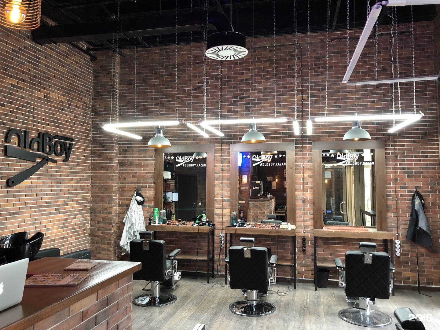 Олдбой барбершоп. Олдбой Barbershop. Олдбой барбершоп Олдбой. Олдбой барбершоп Казань. Old boy Тула барбершоп.