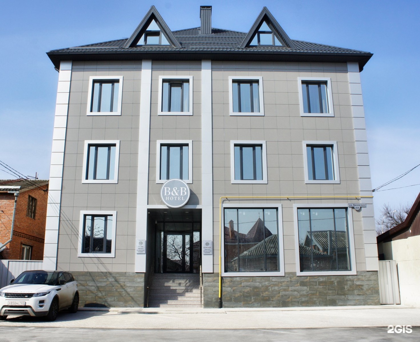 Хостел B&B hotel