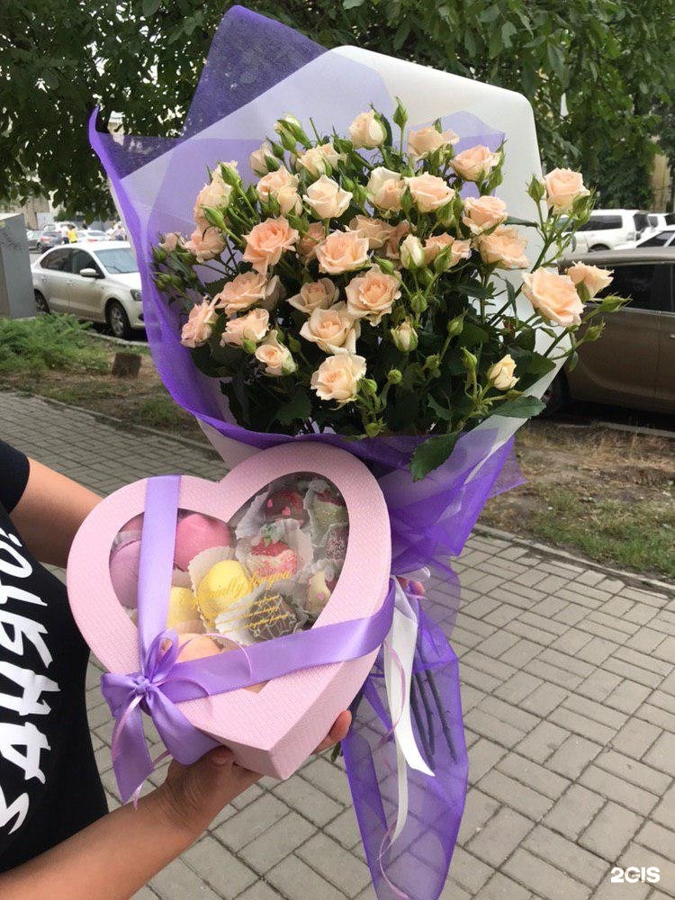 Заказ цветов, купить флористический букет в ростове