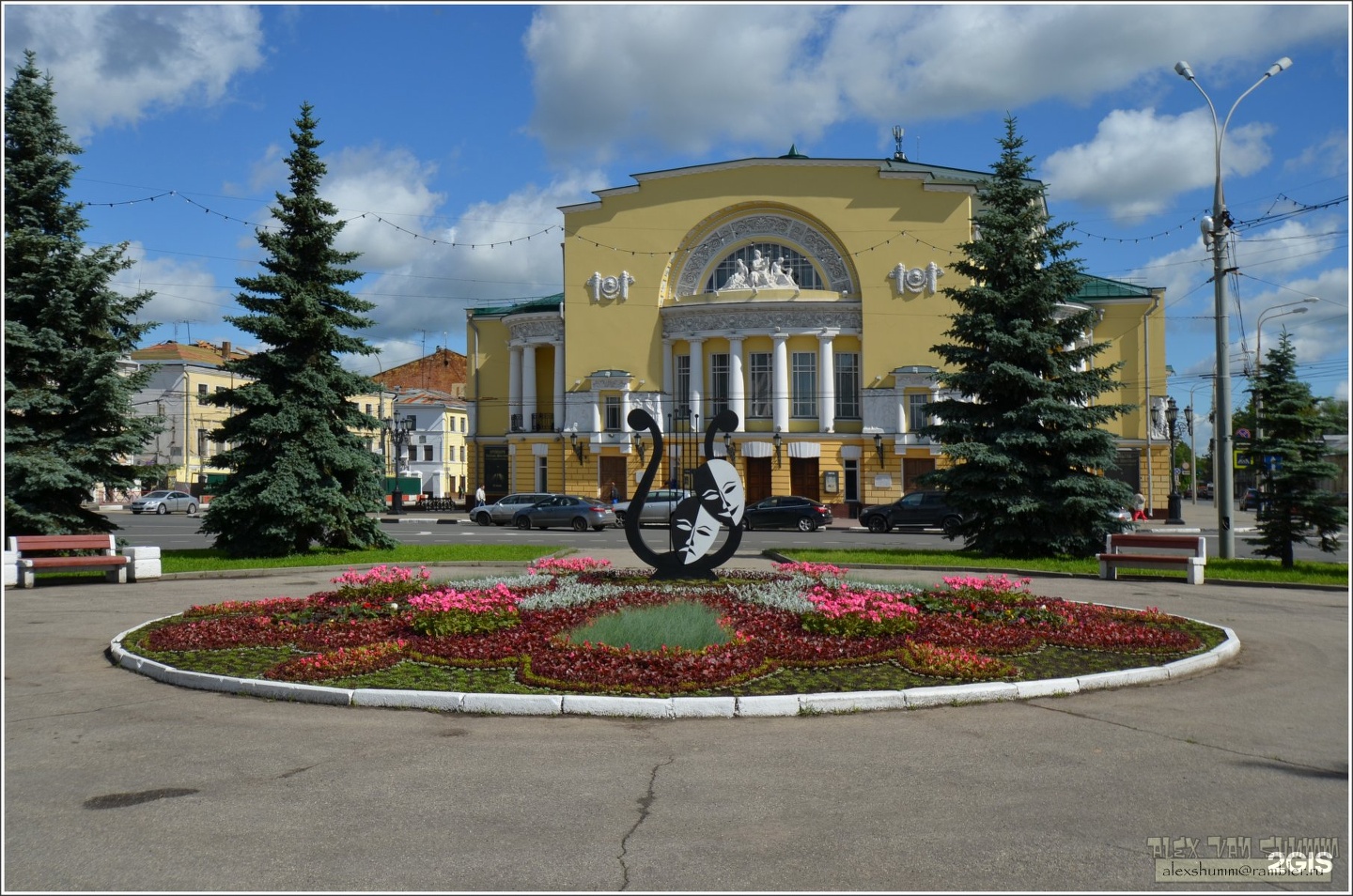 центральная площадь в ярославле