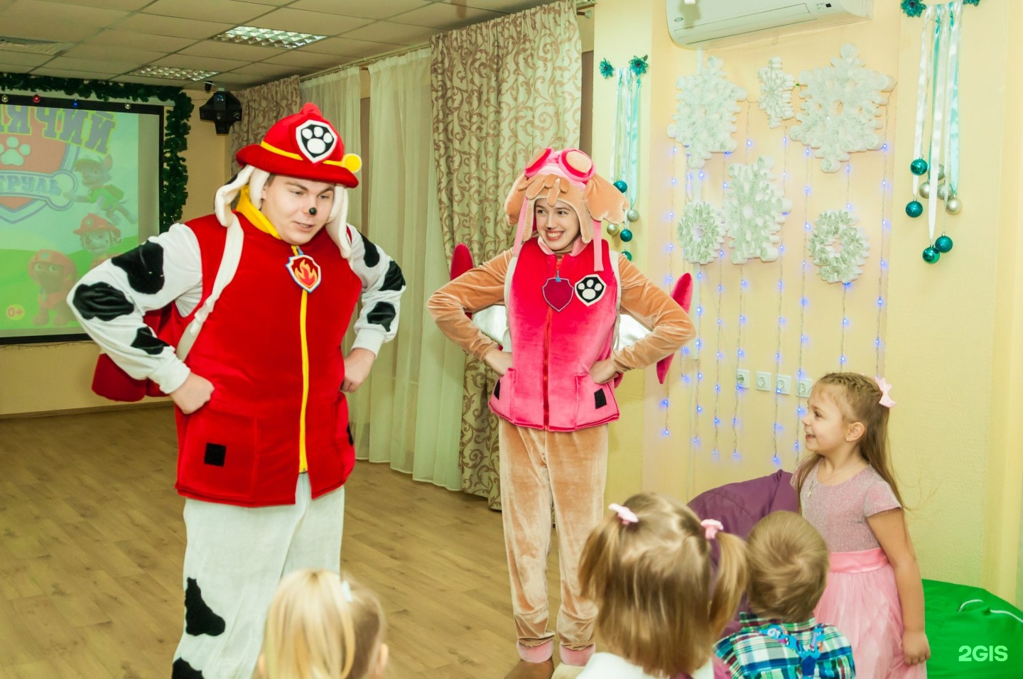 игровые зоны для детей в черняховске. детский центр королевство праздника. агентство праздников трон. агентство трон воронеж. трон воронеж детские.