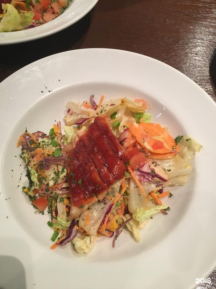 Фрайдис екатеринбург. Tgi fridays ул земляной вал 33. Tgi fridays ул земляной вал 33. Tgif ресторан в москве. Фрайдис атриум.