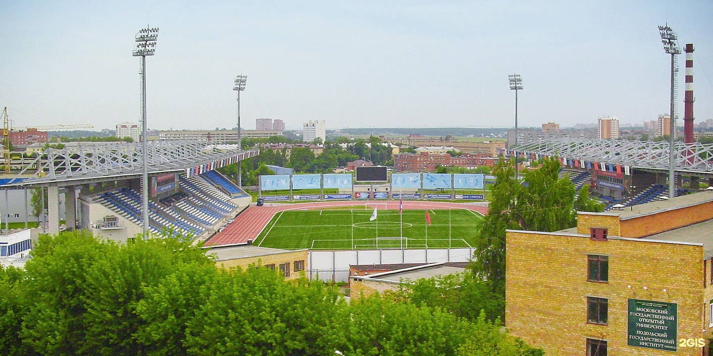 стадион труд в москве