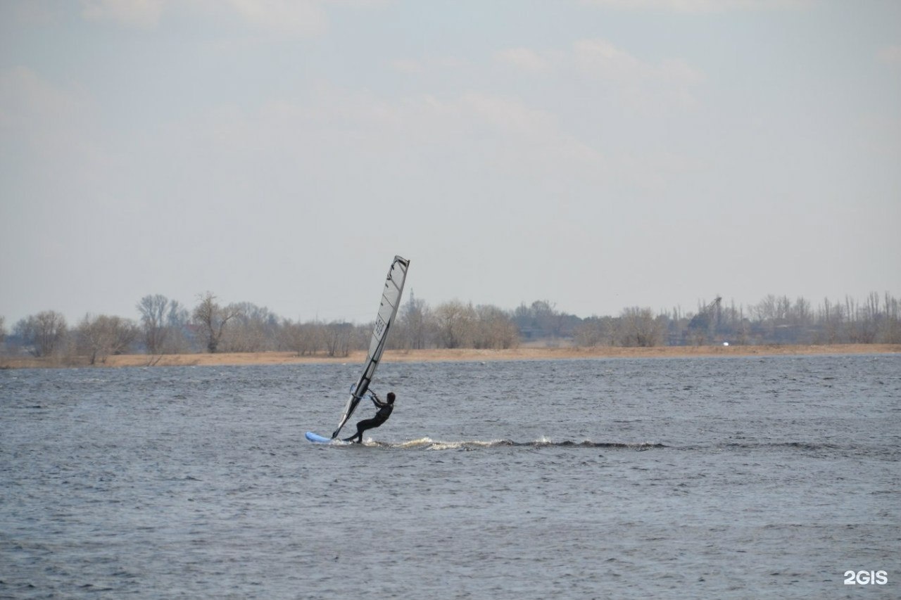 яхт клуб волжский ветер. клуба виндсерфинга саров. волжский ветер самара. ветров волжский. ветров волжский.