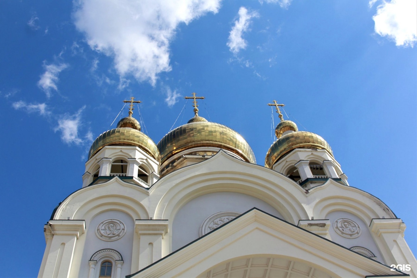 Храм в Хабаровске на набережной