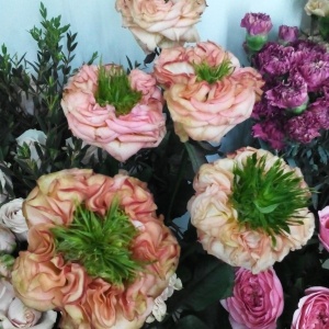 Фото от владельца Розовая симфония, салон элитных цветов и подарков