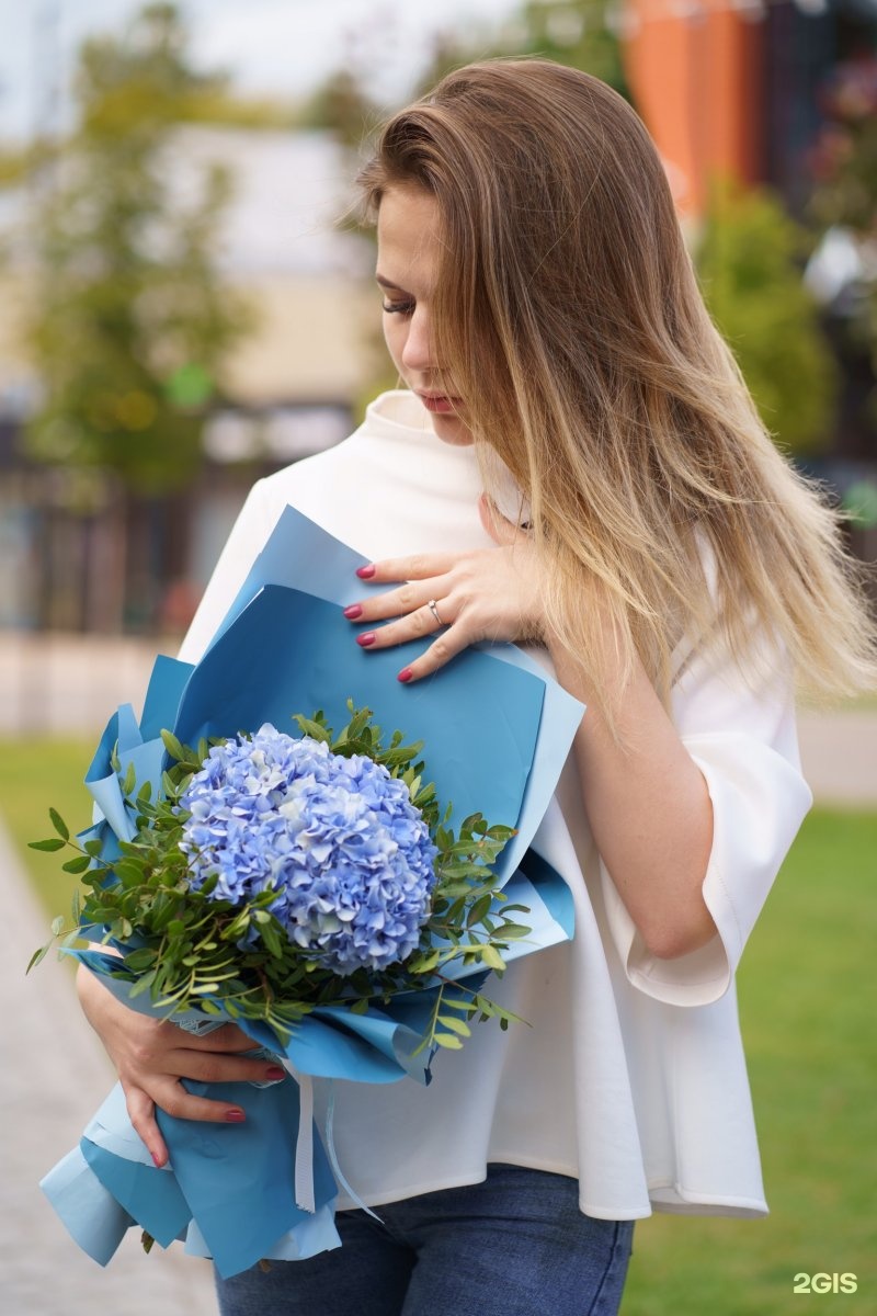 кутузова цветы. кутузова цветы. кутузова цветы. коробка микки маус с цветами. маршал кутузов.