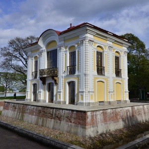 Фото от владельца Петергофский эрмитаж, музей