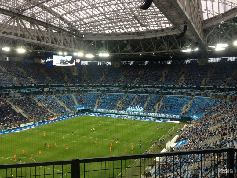 Кск арена футбольная аллея. Футбольная аллея 1 Санкт-Петербург. Арена внутри футбольная аллея.
